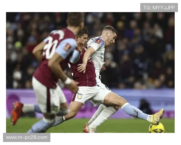 阿斯顿维拉迎战切尔西,沃特金斯跑位与迪涅传中配合受关注 阿斯顿维拉迎战切尔西,沃特金斯跑位与迪涅传中配合受关注